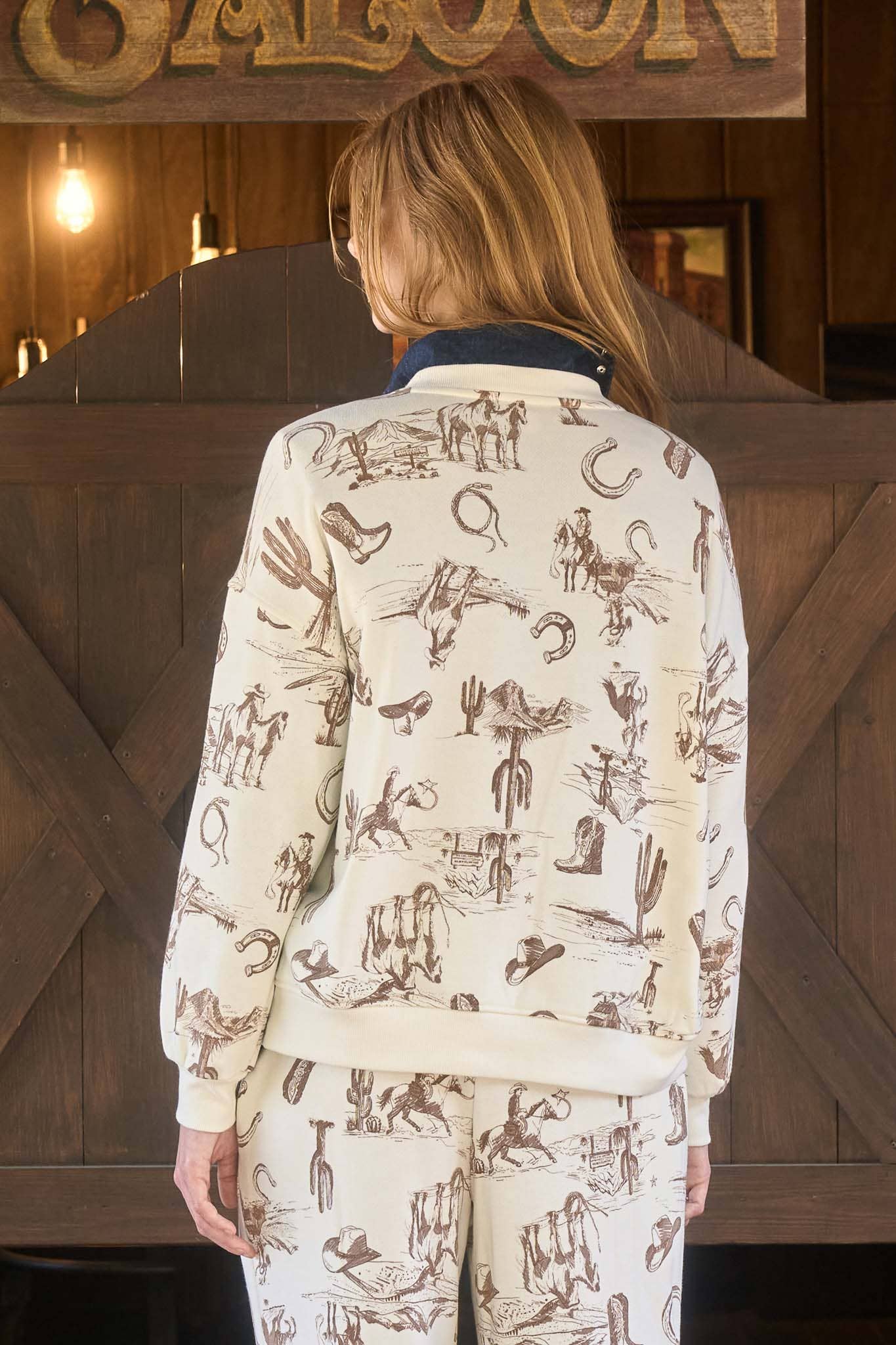 Western Crewneck